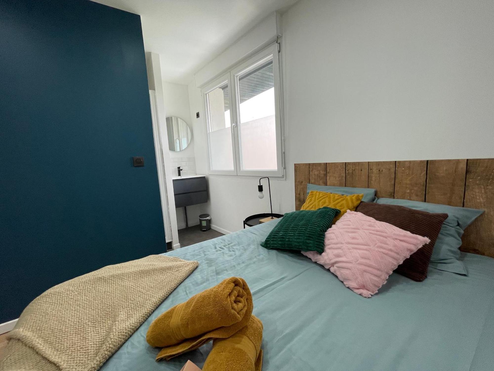 Les 3 Suites - 6 Personnes - 3 Chambres Avec Sdb Privatives Lens Exterior photo
